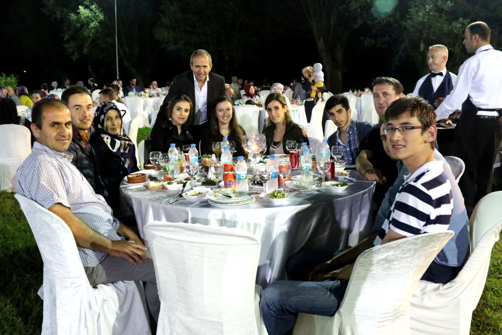 Pekintaş Ailesi 2015 Yılı İftar Yemeğinde Bir Araya Geldi