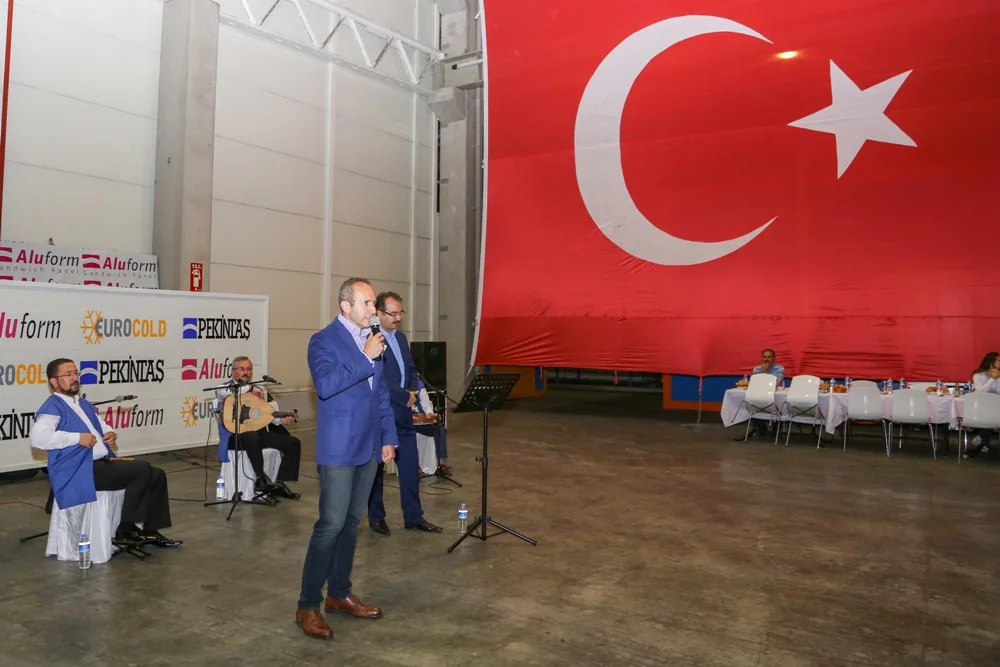 Pekintaş Ailesi 2016 Yılı İftar Yemeğinde Bir Araya Geldi